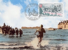 135 -  Les renforts en hommes et en matriels ne cessent d'affluer sur les plages 7