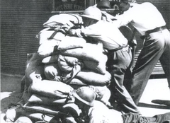 27 - Des barricades improvises barrent les rues de la capitale 19