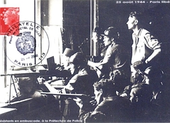 03 -  Les insurgs prennent position  la prfecture de police.