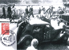 08 -  Les insurgs en armes circulent en voiture dans les rues de la capitale 2