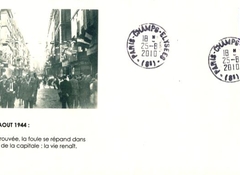 71 -  Les Parisiens pavoisent les rues de la capitale 1